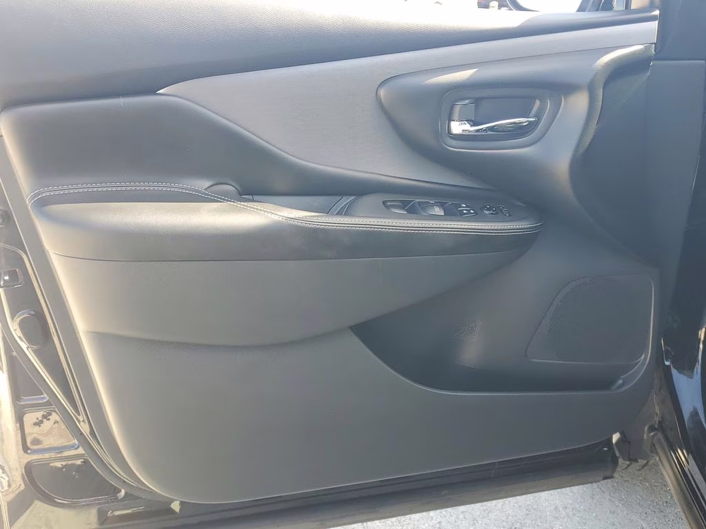 2024 Super Black Nissan Murano SV FWD SUV