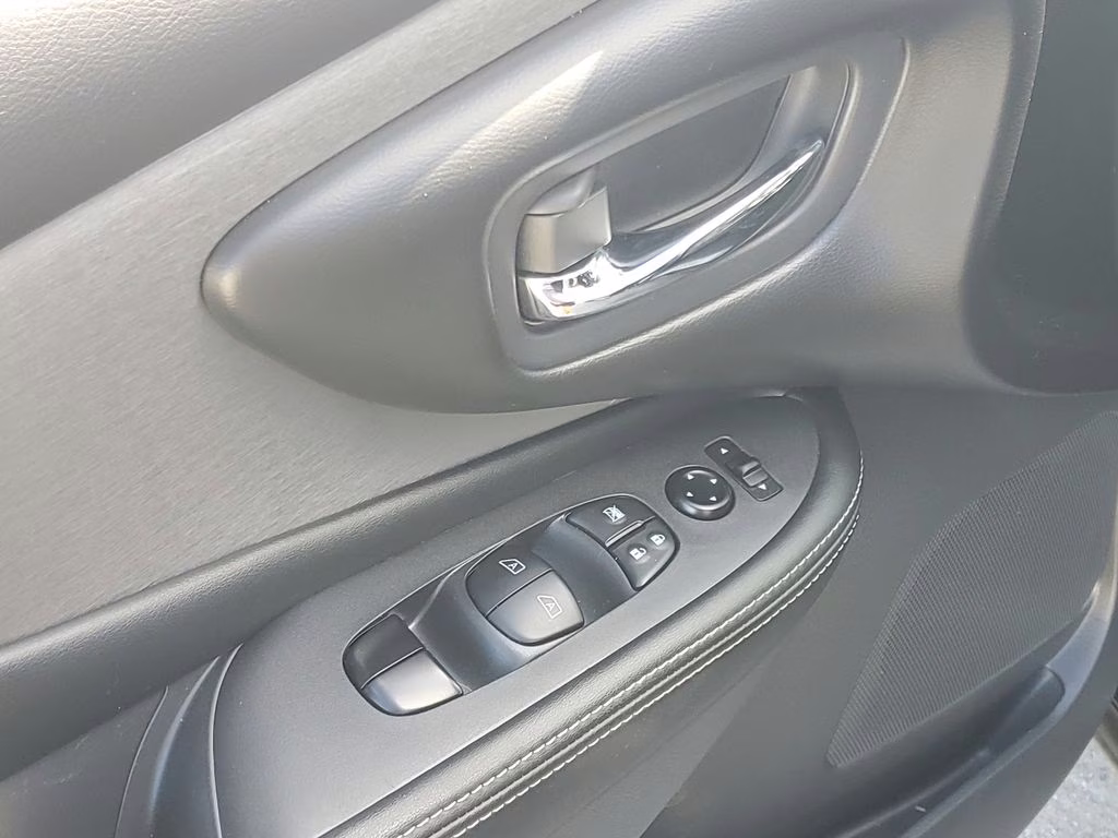 2024 Super Black Nissan Murano SV FWD SUV