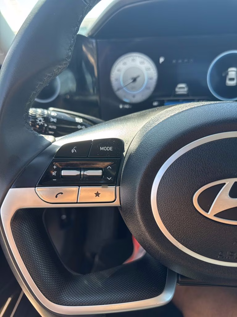 2025 Amazon Gray Hyundai Elantra SEL Convenience FWD Sedan