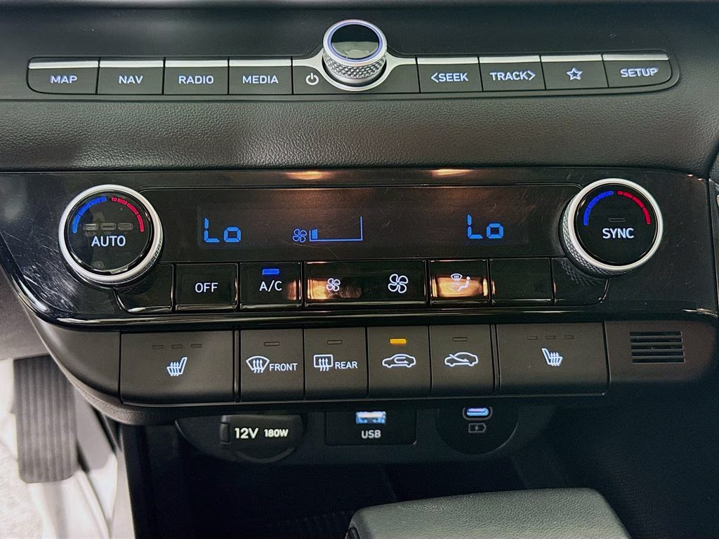 2025 Amazon Gray Hyundai Elantra SEL Convenience FWD Sedan