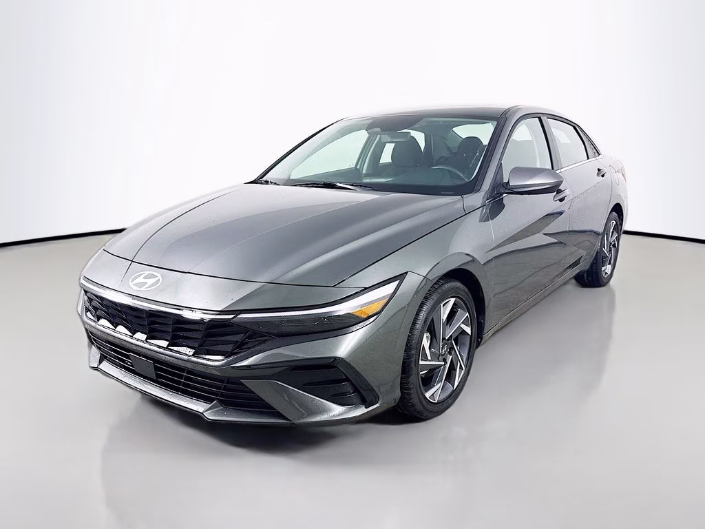 2025 Amazon Gray Hyundai Elantra SEL Convenience FWD Sedan
