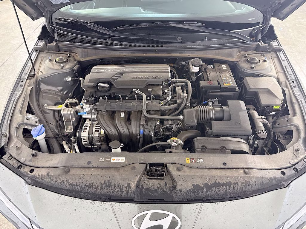 2025 Amazon Gray Hyundai Elantra SEL Convenience FWD Sedan