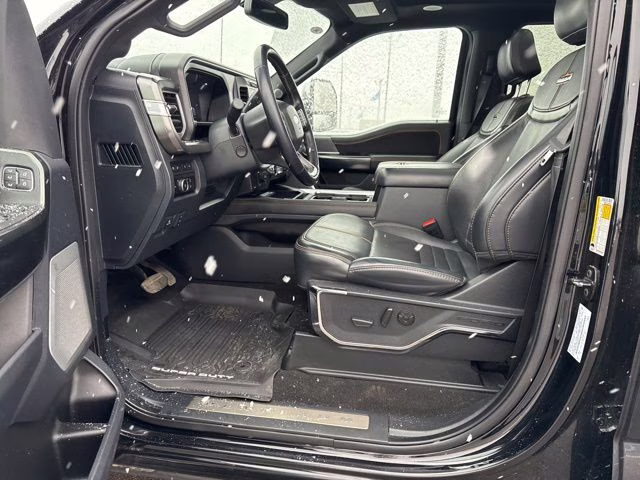 2024 Agate Black Metallic Ford Super Duty F-350 SRW Platinum 4X4 Truck