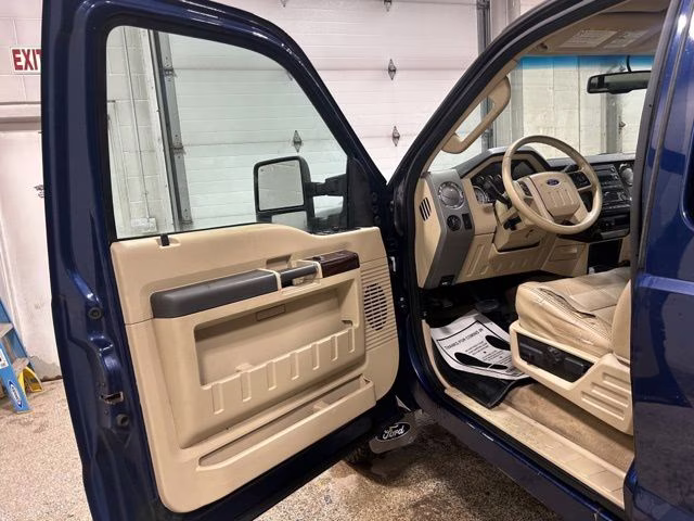 2008 Dark Blue Pearl Clearcoat Metallic Ford Super Duty F-250 SRW Lariat 4X4 Truck