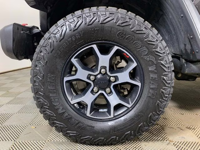 2019 Granite Crystal Metallic Clearcoat Jeep Wrangler Unlimited Rubicon 4X4 SUV