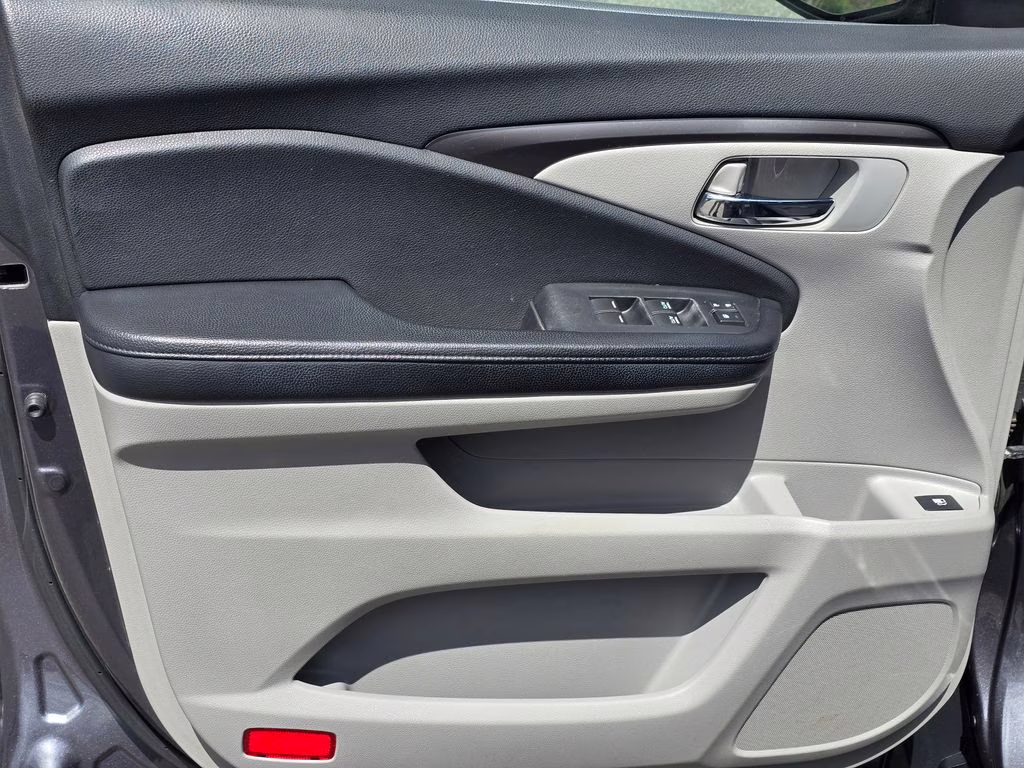 2016 Modern Steel Metallic Honda Pilot LX AWD SUV