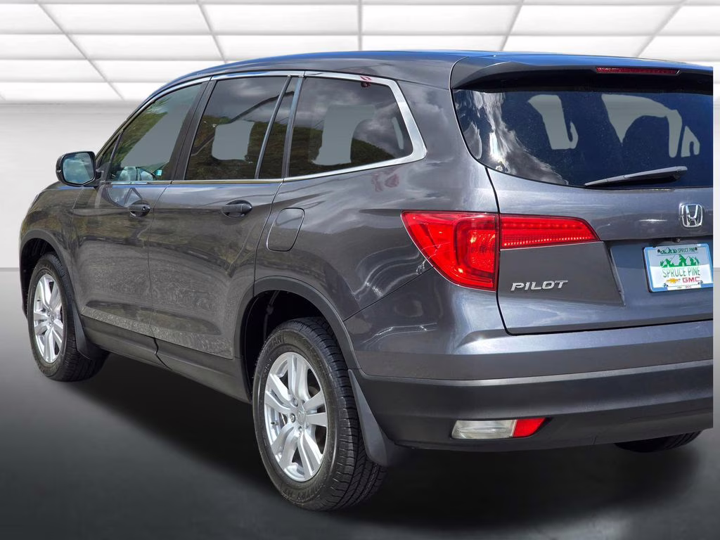 2016 Modern Steel Metallic Honda Pilot LX AWD SUV