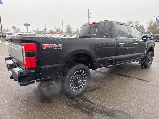 2024 Agate Black Metallic Ford Super Duty F-350 SRW Platinum 4X4 Truck