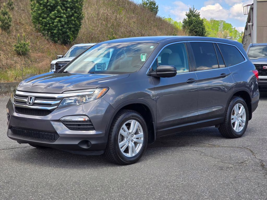 2016 Gray Honda Pilot LX AWD SUV