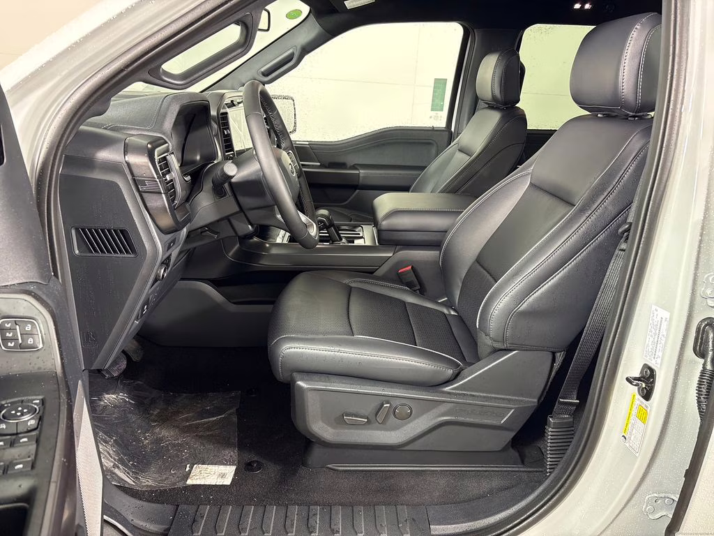 2026 Avalanche Ford F-150 Lariat 4X4 Truck