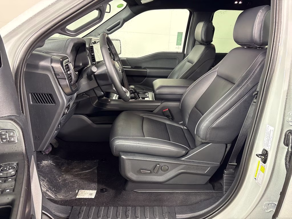 2026 Avalanche Ford F-150 Lariat 4X4 Truck