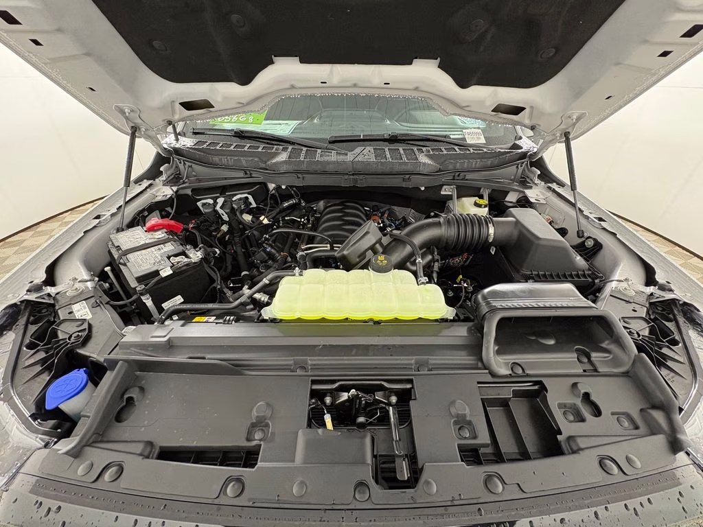 2026 Avalanche Ford F-150 Lariat 4X4 Truck