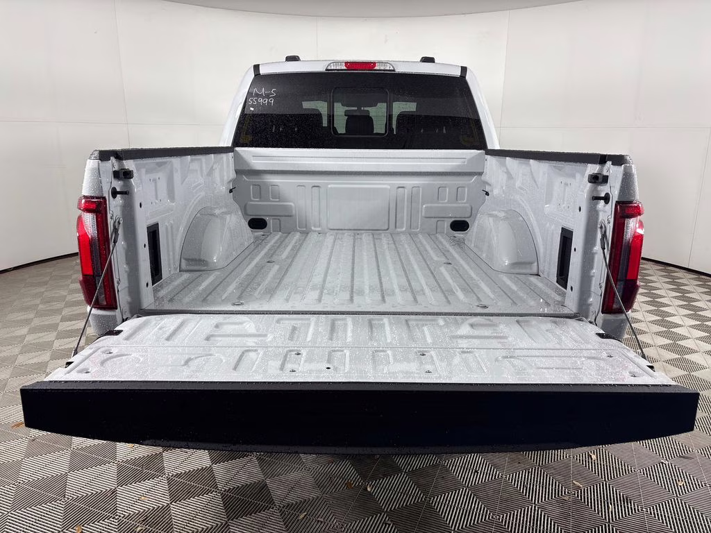 2026 Avalanche Ford F-150 Lariat 4X4 Truck