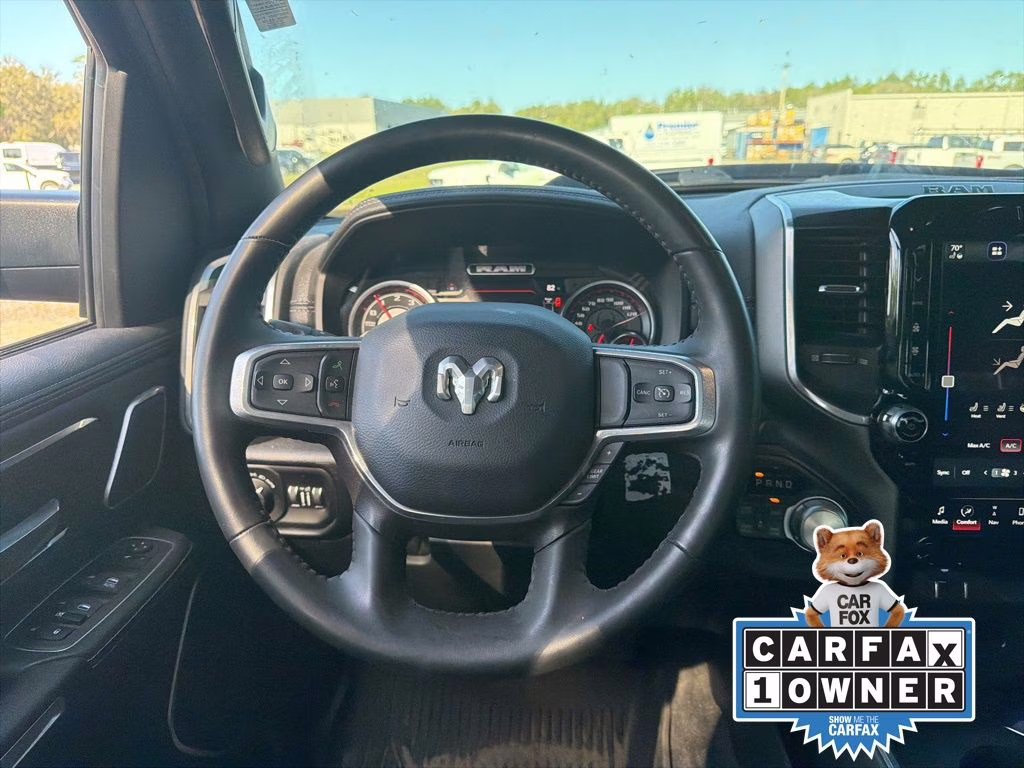 2022 Diamond Black Crystal Pearlcoat Ram 1500 Laramie 4X4 Truck