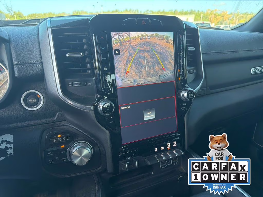 2022 Diamond Black Crystal Pearlcoat Ram 1500 Laramie 4X4 Truck