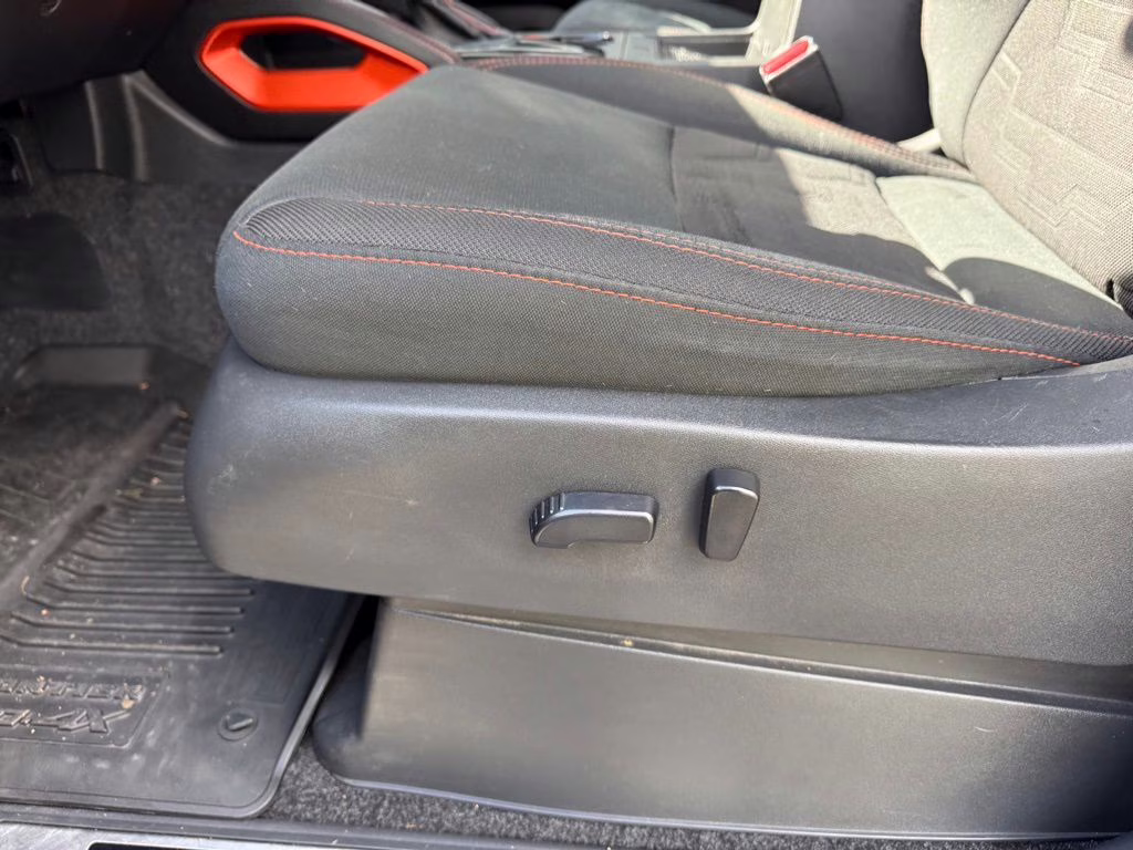 2023 Cardinal Red Metallic Tricoat Nissan Frontier PRO-4X 4X4 Truck