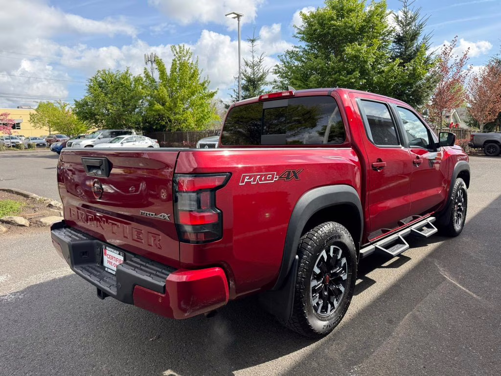 2023 Cardinal Red Metallic Tricoat Nissan Frontier PRO-4X 4X4 Truck