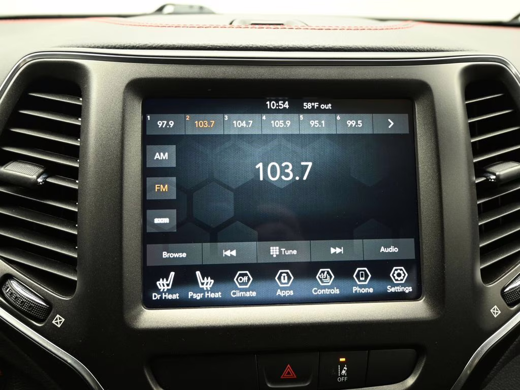 2022 Diamond Black Crystal Pearlcoat Jeep Cherokee Trailhawk 4X4 SUV