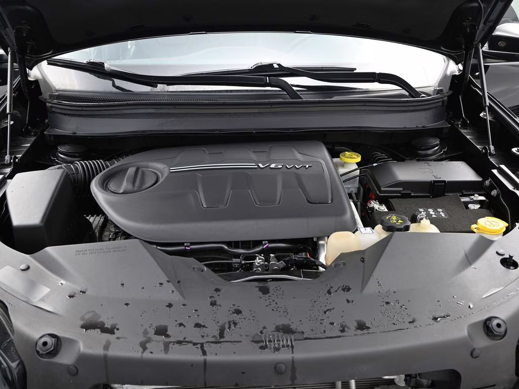 2022 Diamond Black Crystal Pearlcoat Jeep Cherokee Trailhawk 4X4 SUV