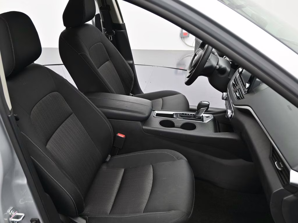 2024 Brilliant Silver Metallic Nissan Altima 2.5 S FWD Sedan