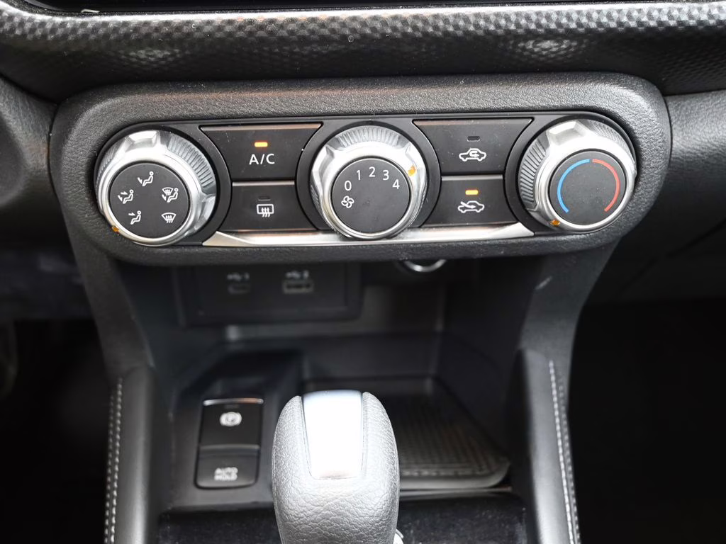 2024 Gun Metallic Nissan Kicks SV FWD SUV