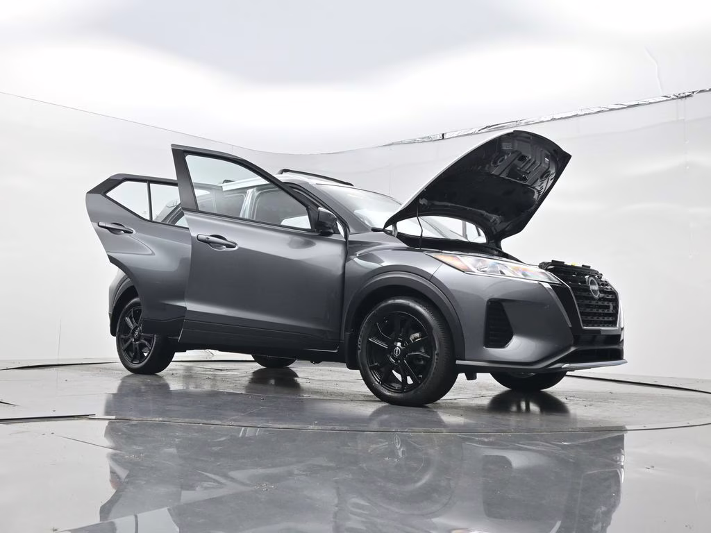 2024 Gun Metallic Nissan Kicks SV FWD SUV