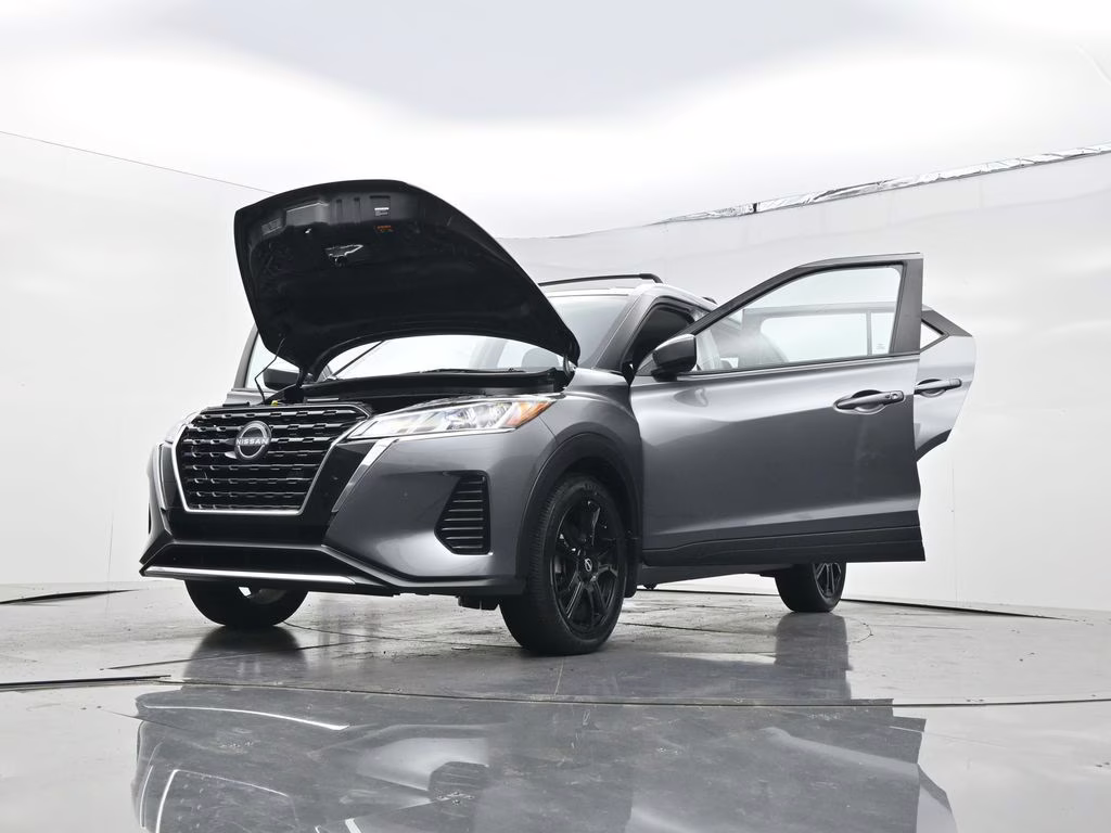 2024 Gun Metallic Nissan Kicks SV FWD SUV