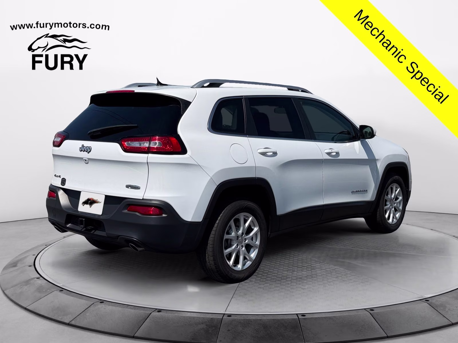 2014 Bright White Clearcoat Jeep Cherokee Latitude 4X4 SUV