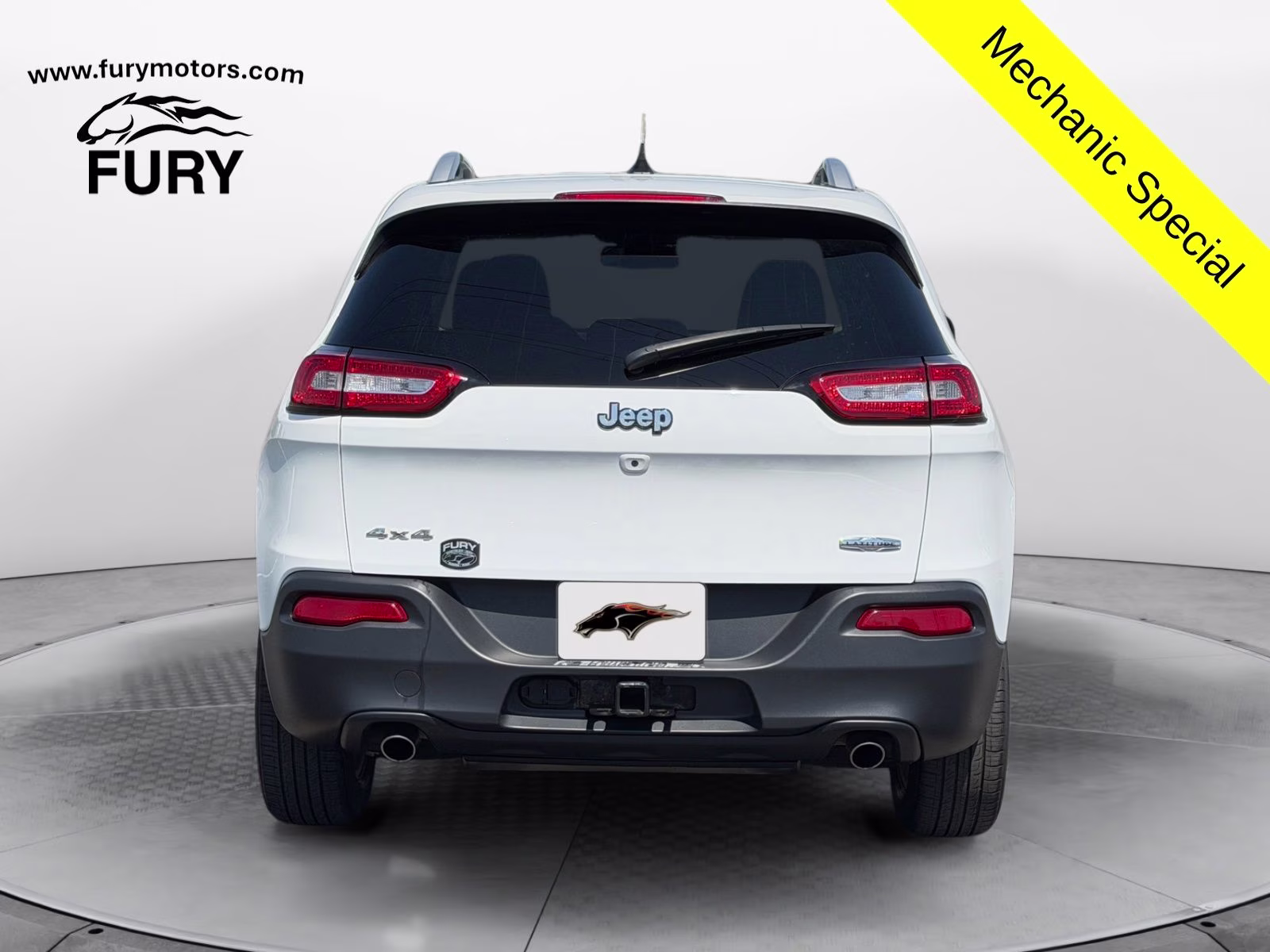 2014 Bright White Clearcoat Jeep Cherokee Latitude 4X4 SUV