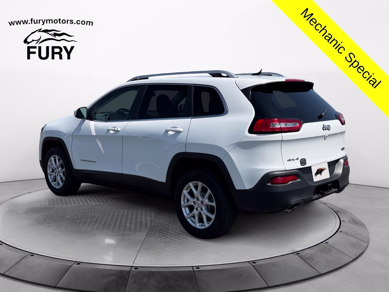 2014 Bright White Clearcoat Jeep Cherokee Latitude 4X4 SUV
