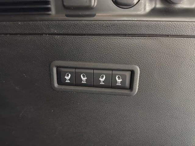 2022 Bright White Clearcoat Jeep Wagoneer Series III 4X4 SUV