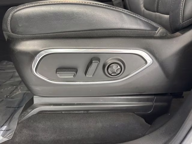 2022 Bright White Clearcoat Jeep Wagoneer Series III 4X4 SUV