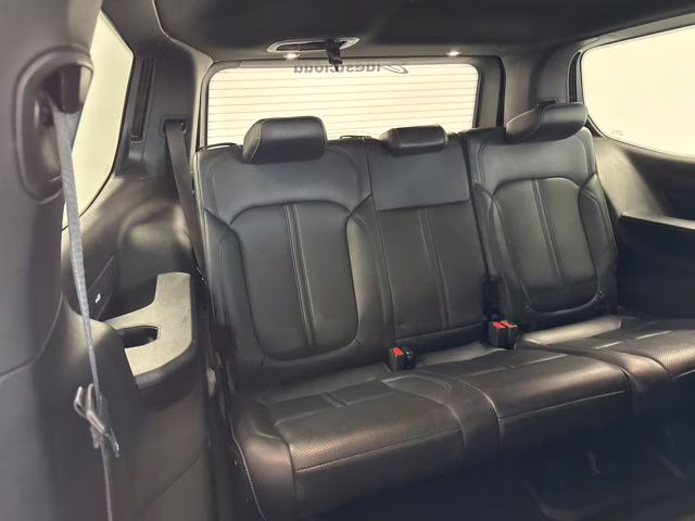 2022 Bright White Clearcoat Jeep Wagoneer Series III 4X4 SUV