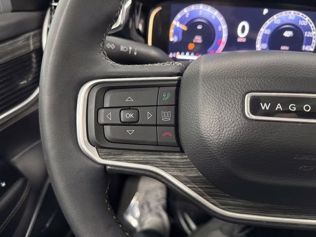 2022 Bright White Clearcoat Jeep Wagoneer Series III 4X4 SUV