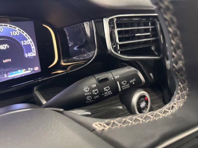 2022 Bright White Clearcoat Jeep Wagoneer Series III 4X4 SUV