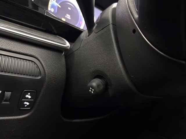 2022 Bright White Clearcoat Jeep Wagoneer Series III 4X4 SUV