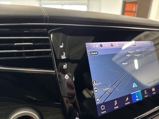 2022 Bright White Clearcoat Jeep Wagoneer Series III 4X4 SUV