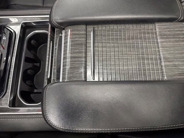 2022 Bright White Clearcoat Jeep Wagoneer Series III 4X4 SUV