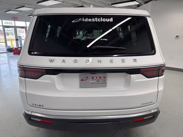 2022 Bright White Clearcoat Jeep Wagoneer Series III 4X4 SUV