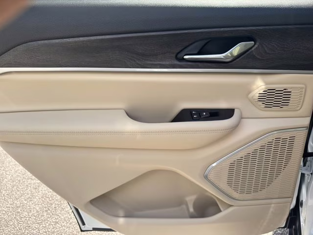 2026 Bright White Clearcoat Jeep Grand Cherokee L Limited RWD SUV