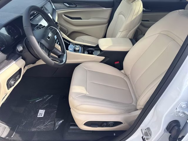 2026 Bright White Clearcoat Jeep Grand Cherokee L Limited RWD SUV