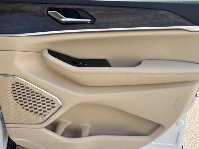 2026 Bright White Clearcoat Jeep Grand Cherokee L Limited RWD SUV