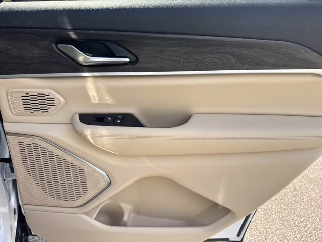 2026 Bright White Clearcoat Jeep Grand Cherokee L Limited RWD SUV