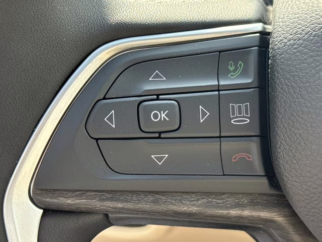 2026 Bright White Clearcoat Jeep Grand Cherokee L Limited RWD SUV