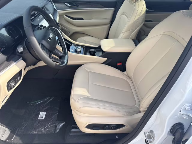 2026 Bright White Clearcoat Jeep Grand Cherokee L Limited RWD SUV