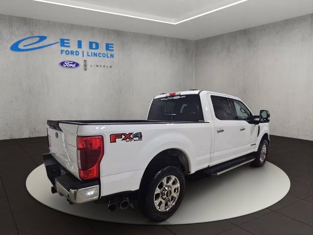2021 Oxford White Ford Super Duty F-250 SRW Lariat 4X4 Truck
