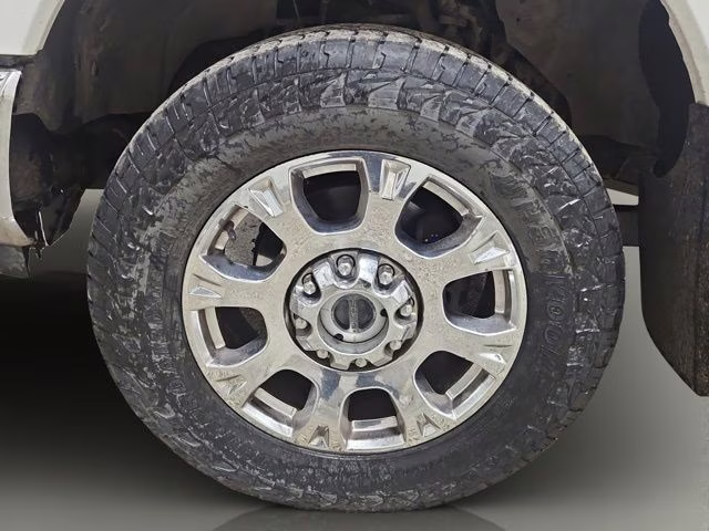 2021 Oxford White Ford Super Duty F-250 SRW Lariat 4X4 Truck