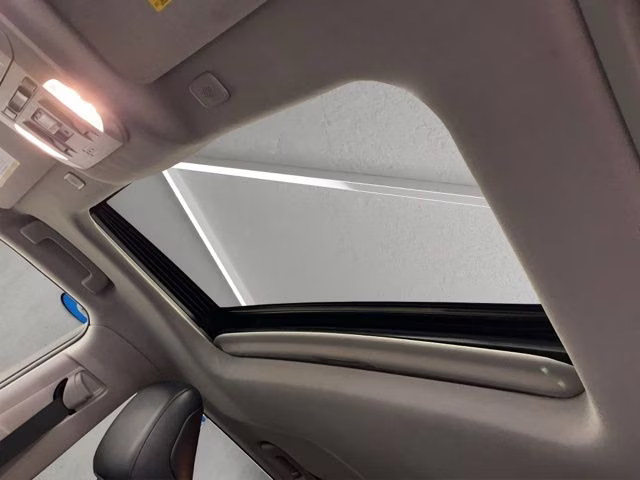 2023 Moon Dust Toyota Highlander XLE AWD SUV