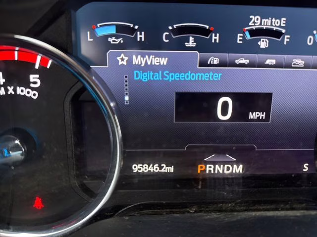 2021 Oxford White Ford Super Duty F-250 SRW Lariat 4X4 Truck