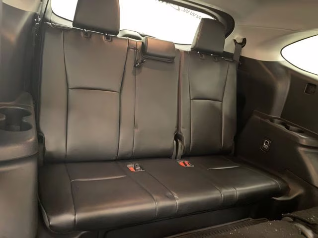 2023 Moon Dust Toyota Highlander XLE AWD SUV